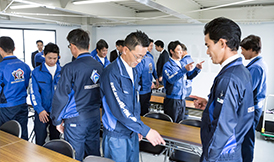 心からのきらめく満足のため、マナーを徹底!